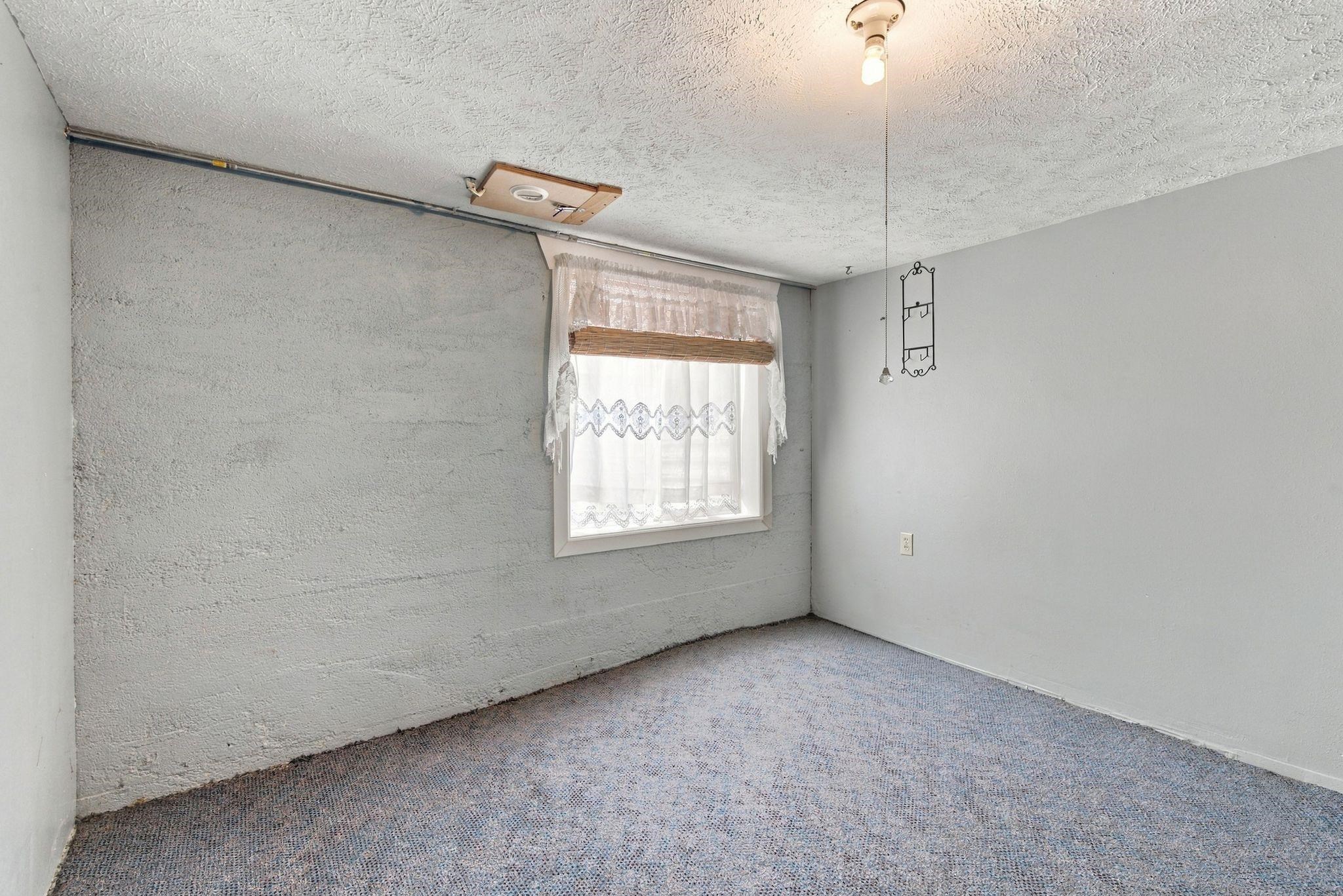 421 E 28th Ave - Photo 21