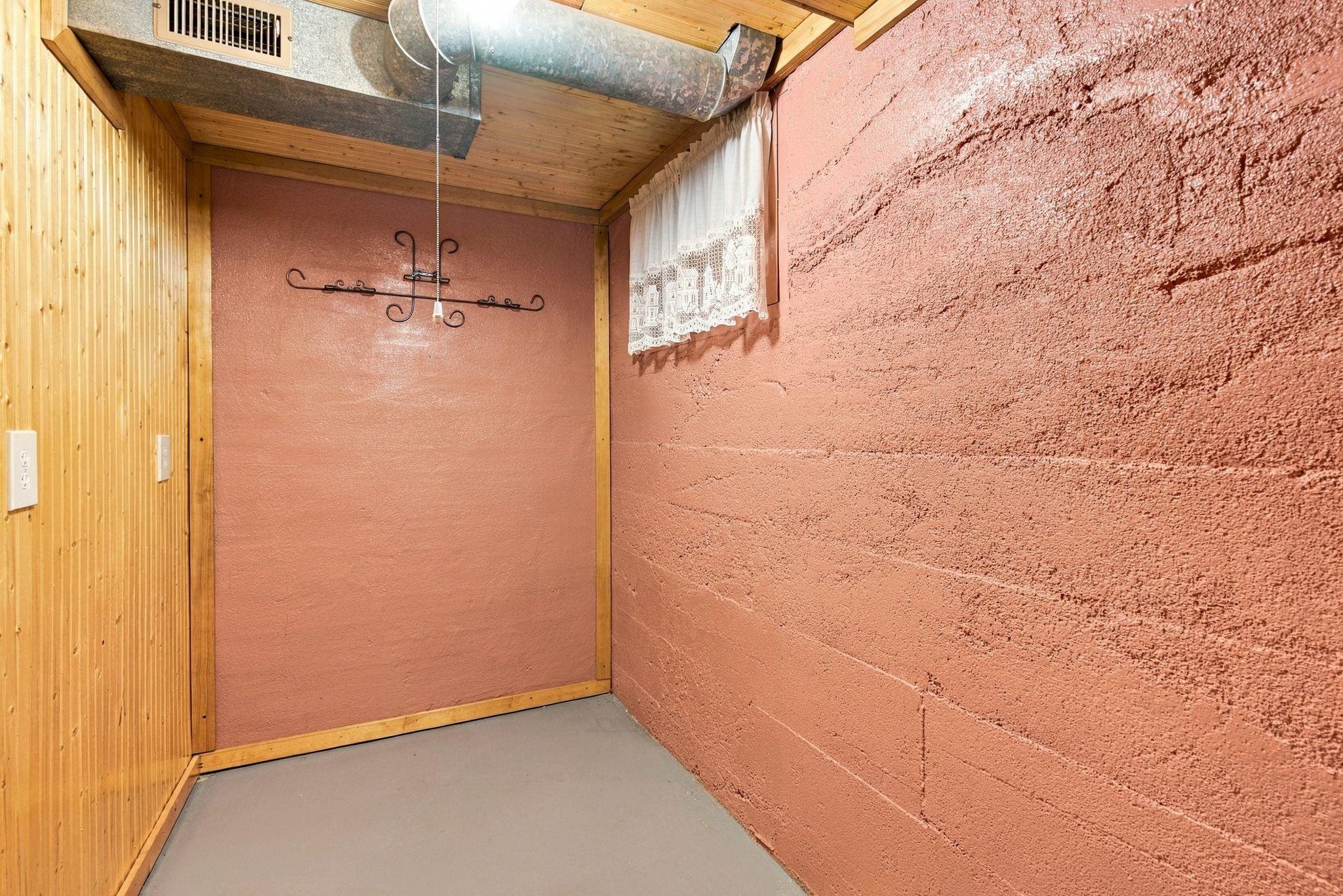 421 E 28th Ave - Photo 24