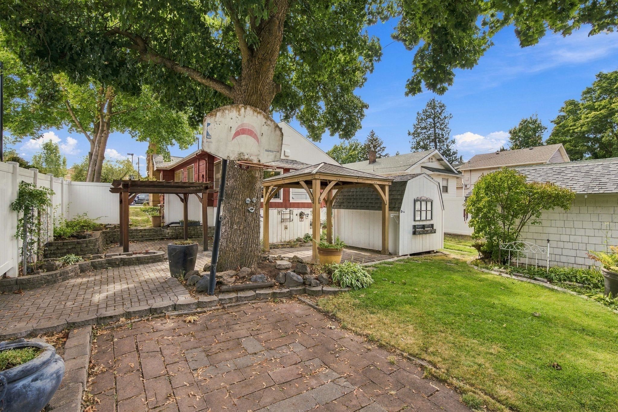 421 E 28th Ave - Photo 34