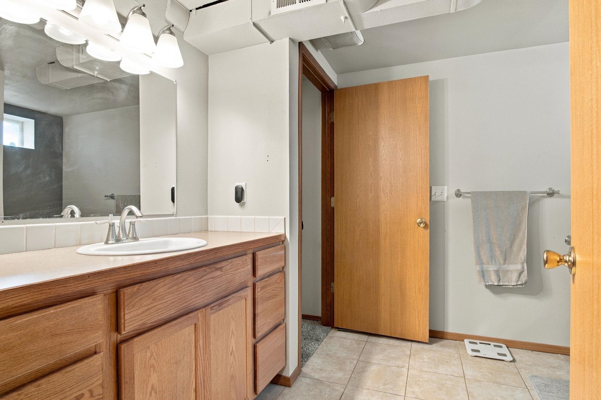 10309 E Broadway Ave - Photo 17