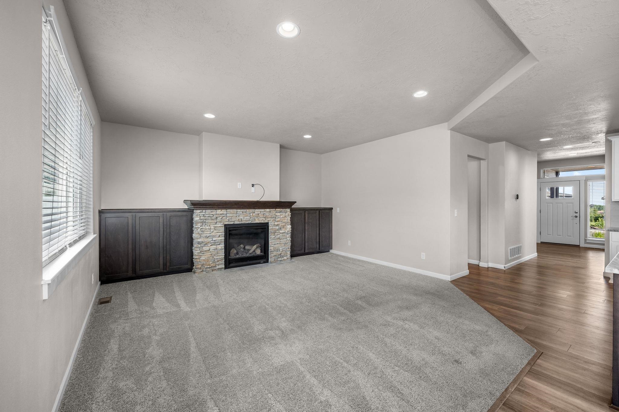 1229 S Greenacres Ct - Photo 10