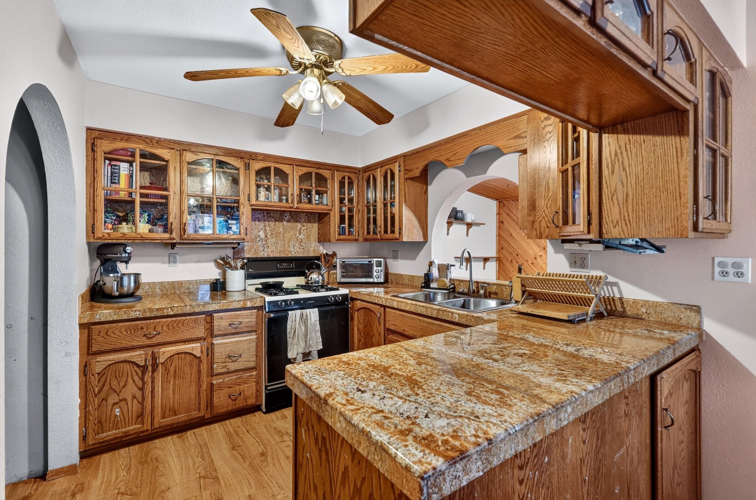 4208 E Hastings Ave - Photo 2