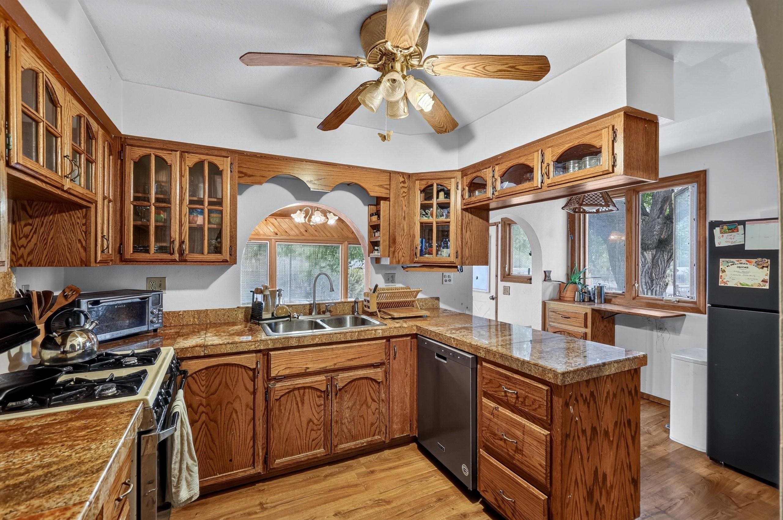 4208 E Hastings Ave - Photo 3