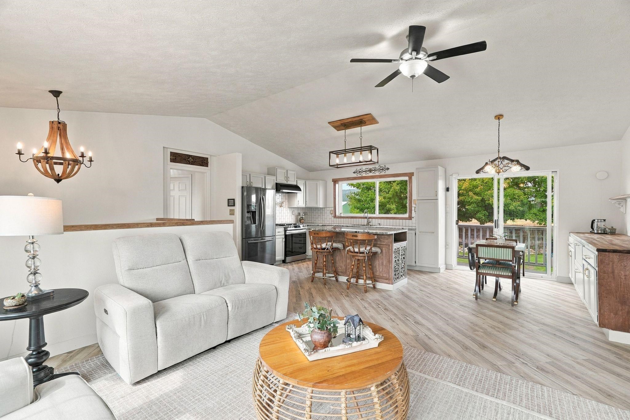 20017 E Grace Ln - Photo 8