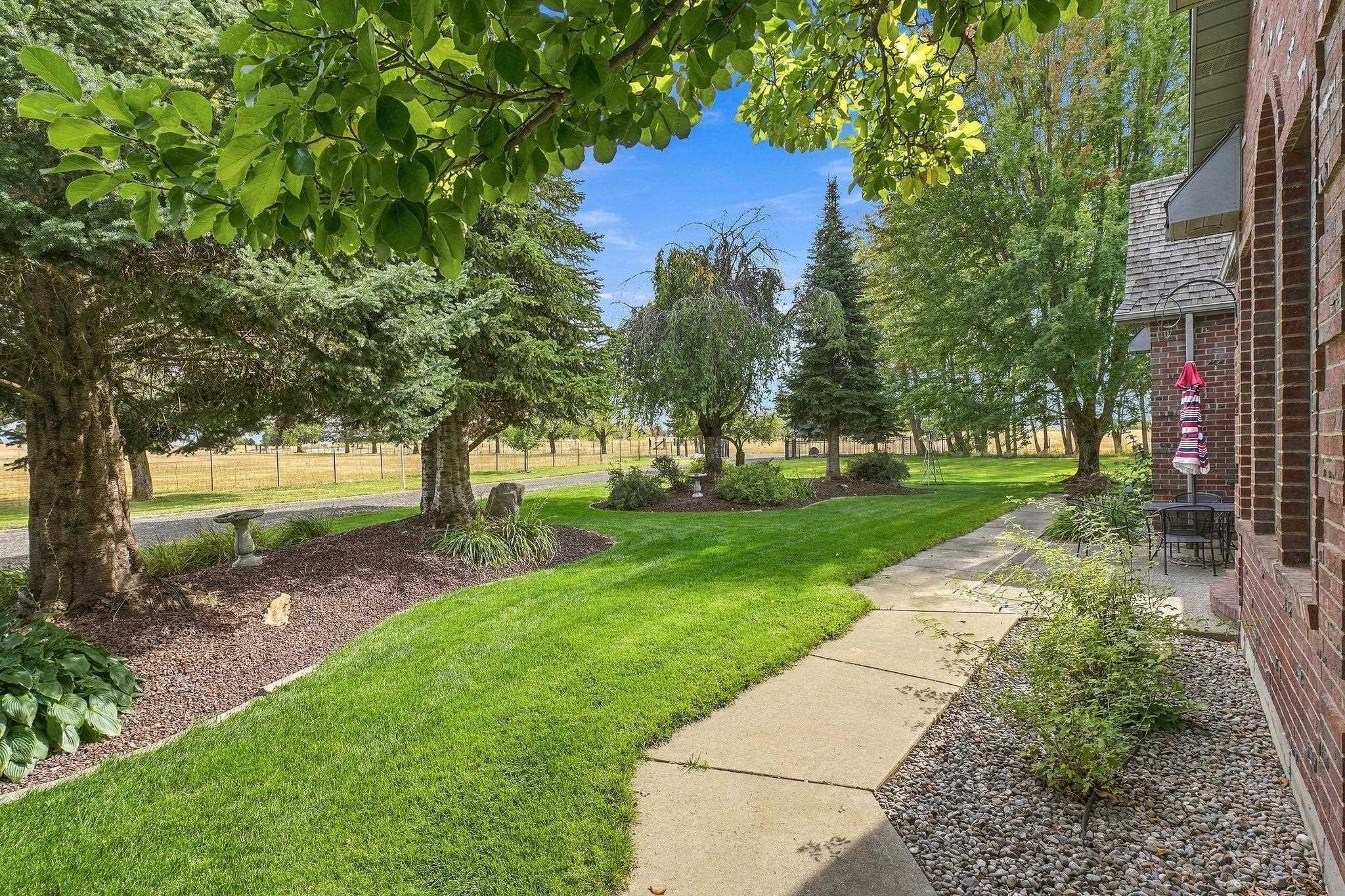 507 E Ziegler Ln - Photo 46