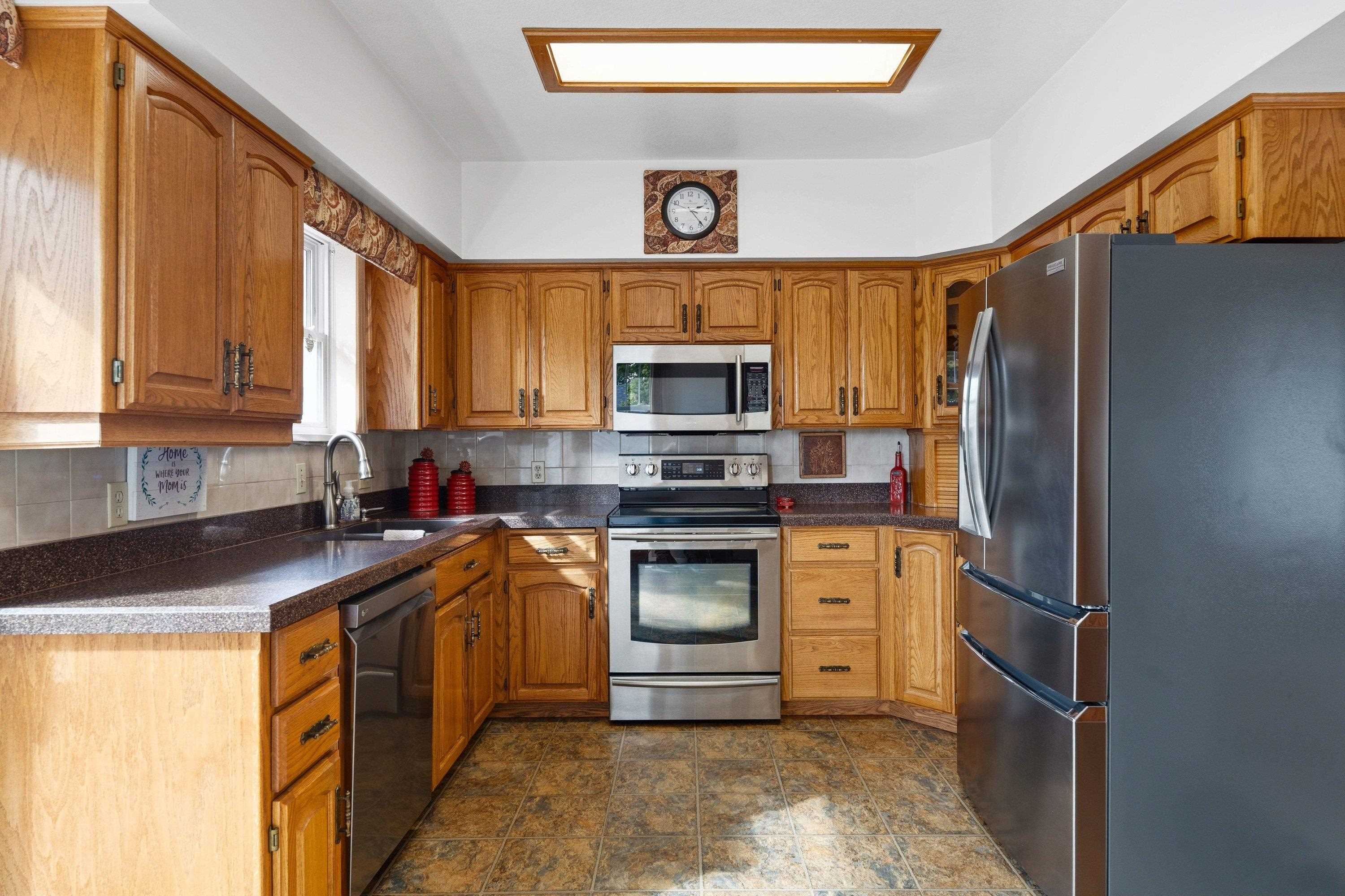 341 S Broadway St - Photo 10