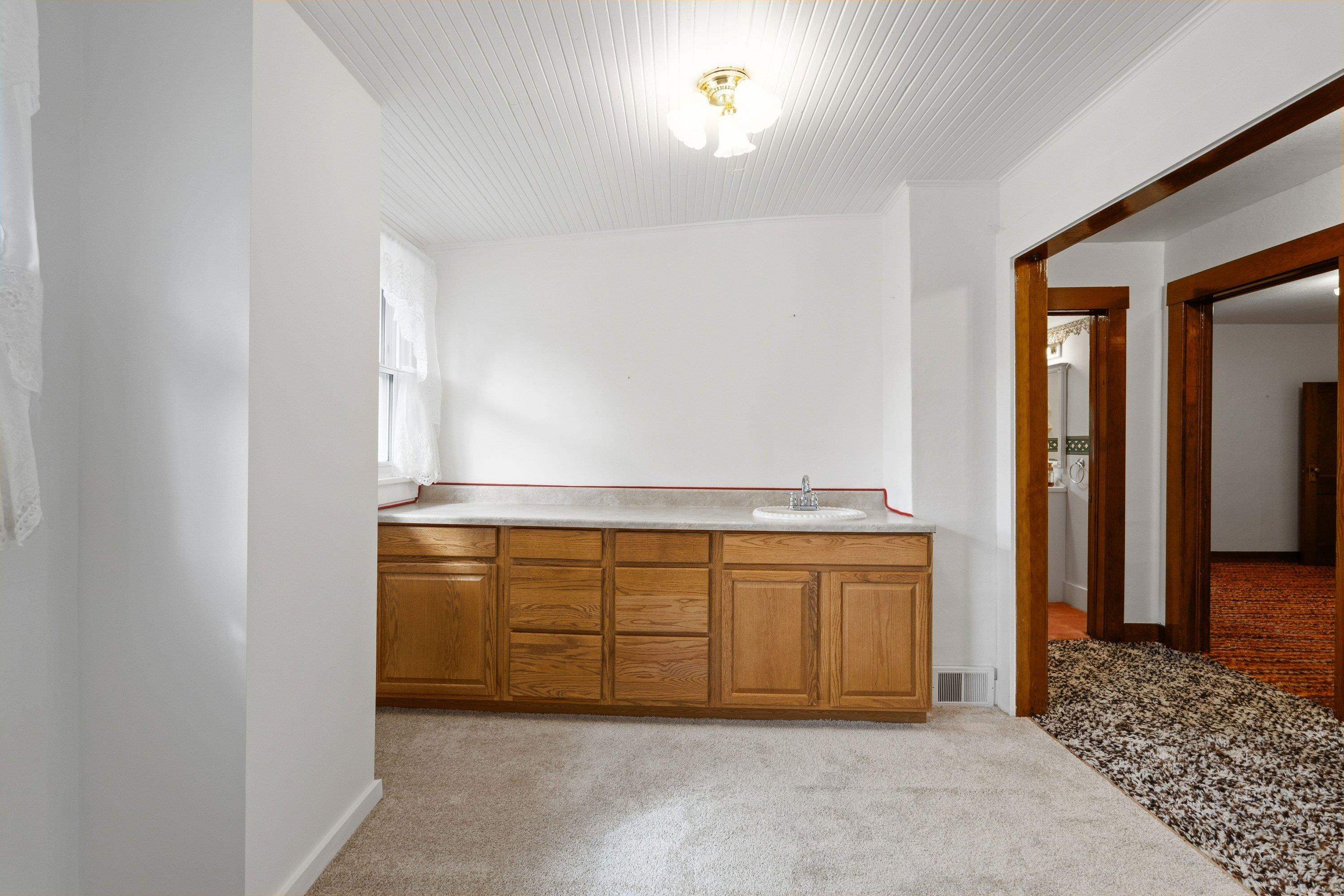 341 S Broadway St - Photo 26