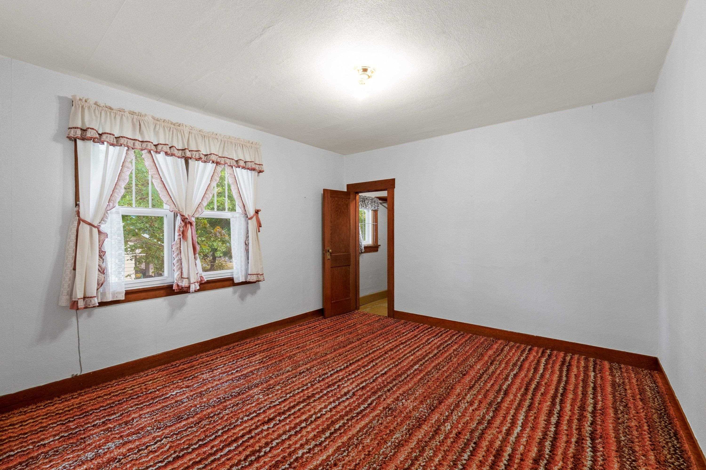 341 S Broadway St - Photo 28
