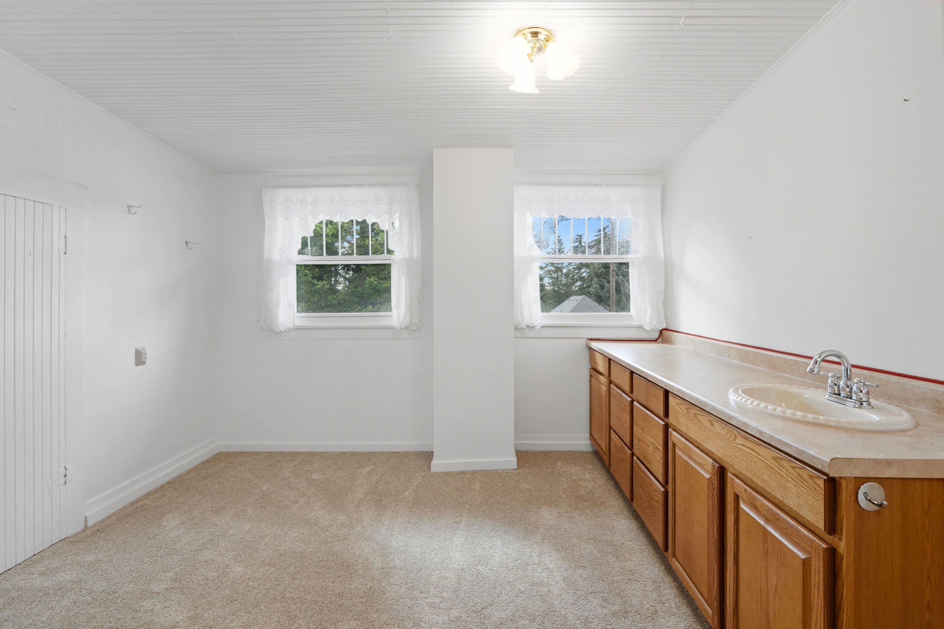 341 S Broadway St - Photo 25