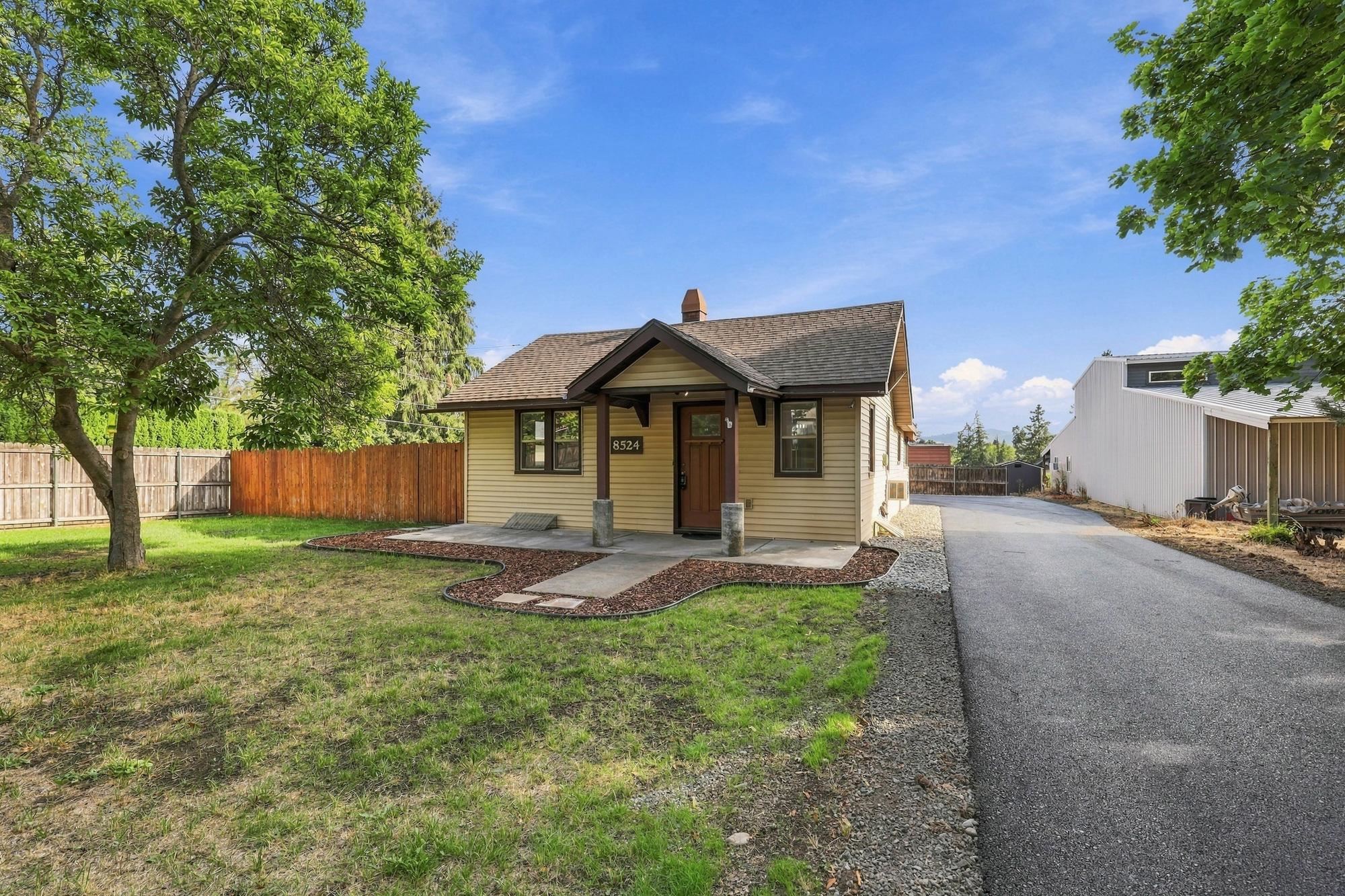 8524 E Maringo Dr - Photo 2
