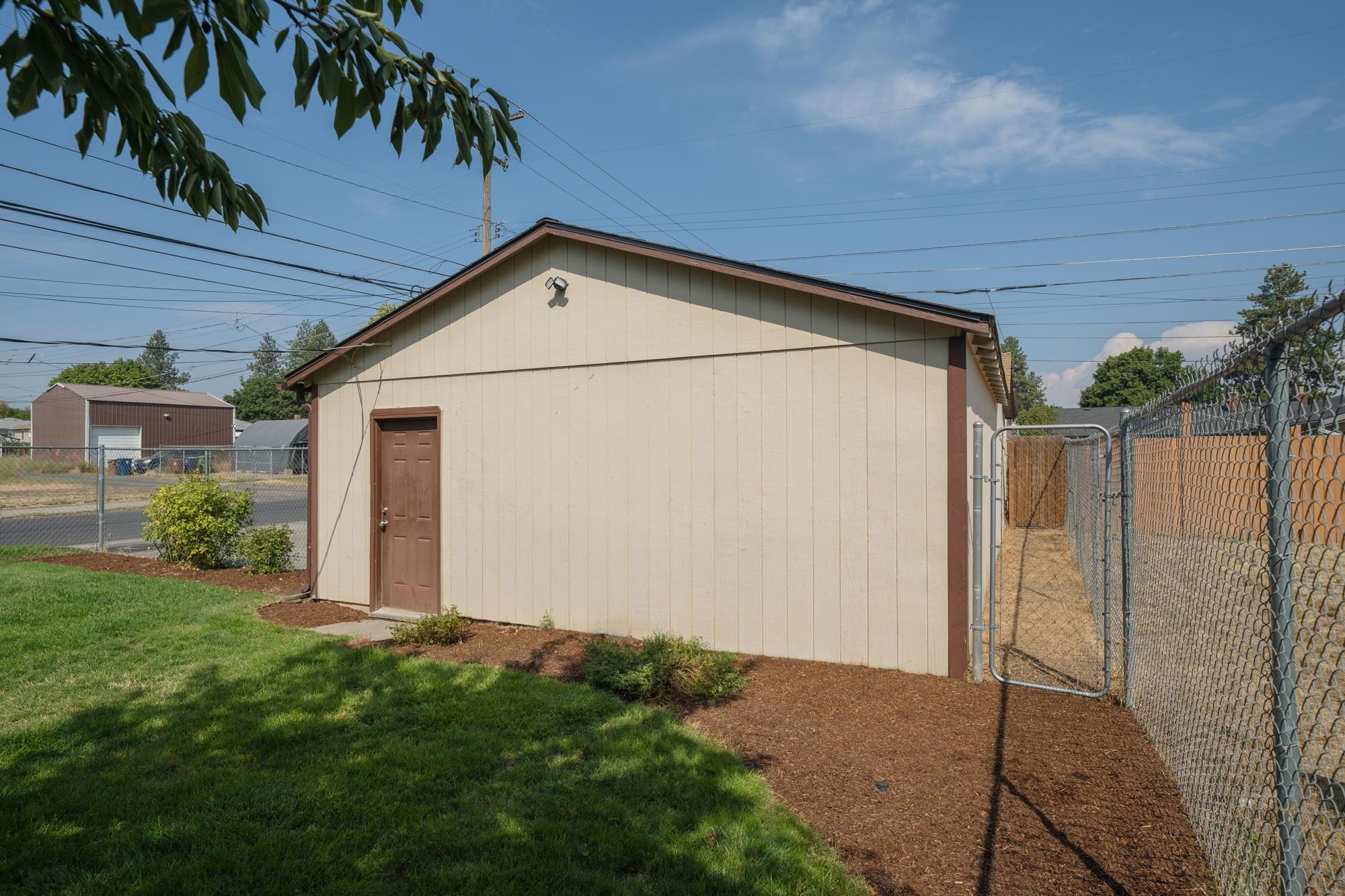 603 E COLUMBIA Ave - Photo 36
