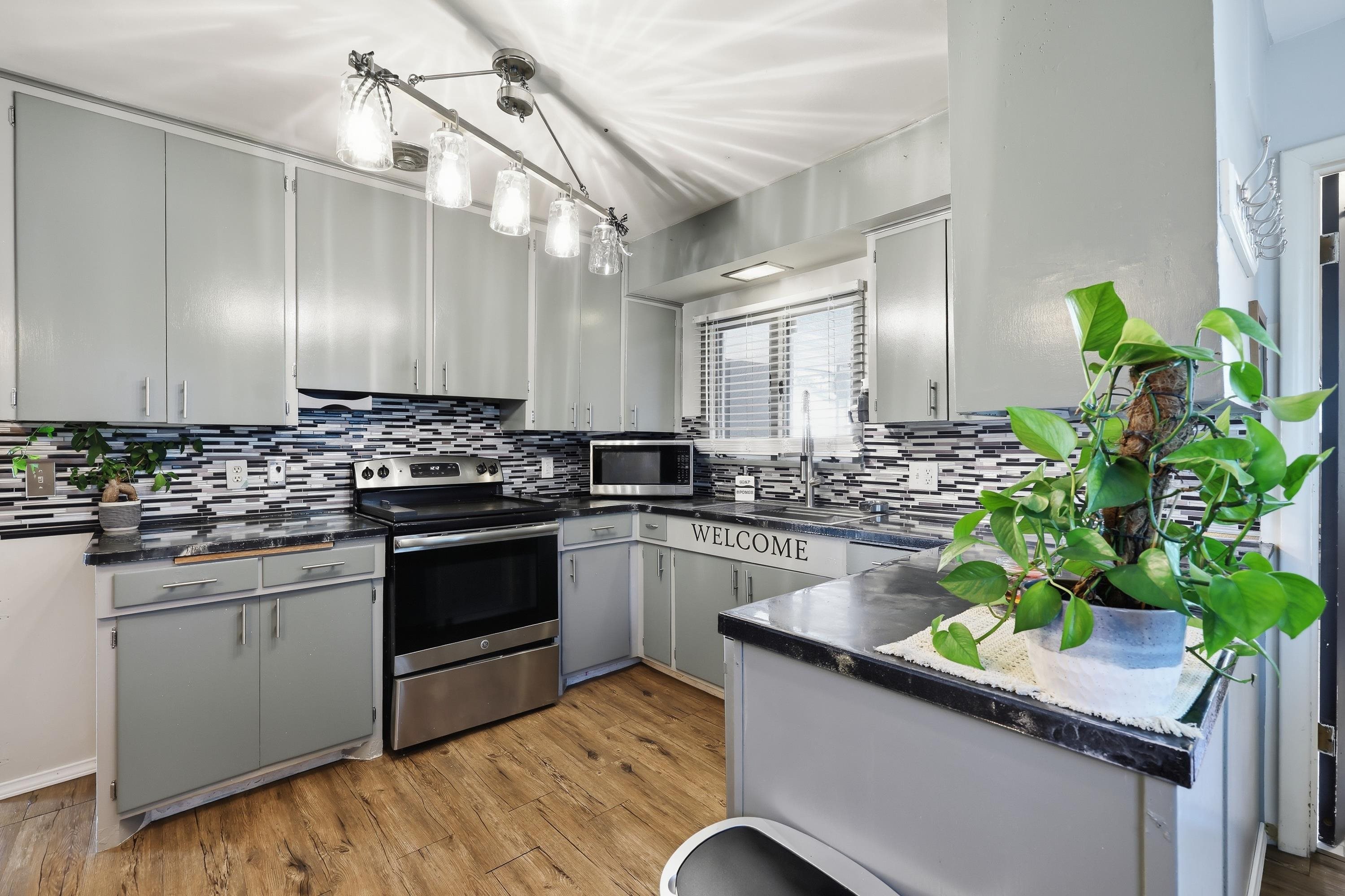 627 E Empire Ave - Photo 11