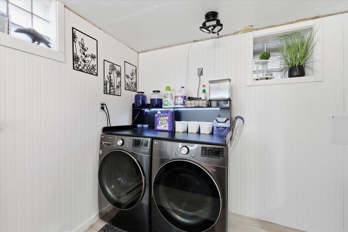 627 E Empire Ave - Photo 22
