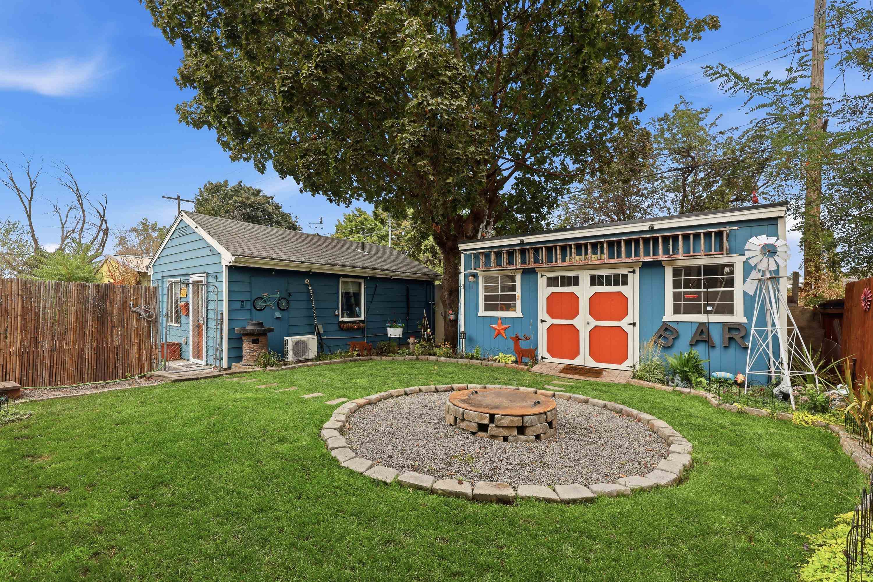 627 E Empire Ave - Photo 30