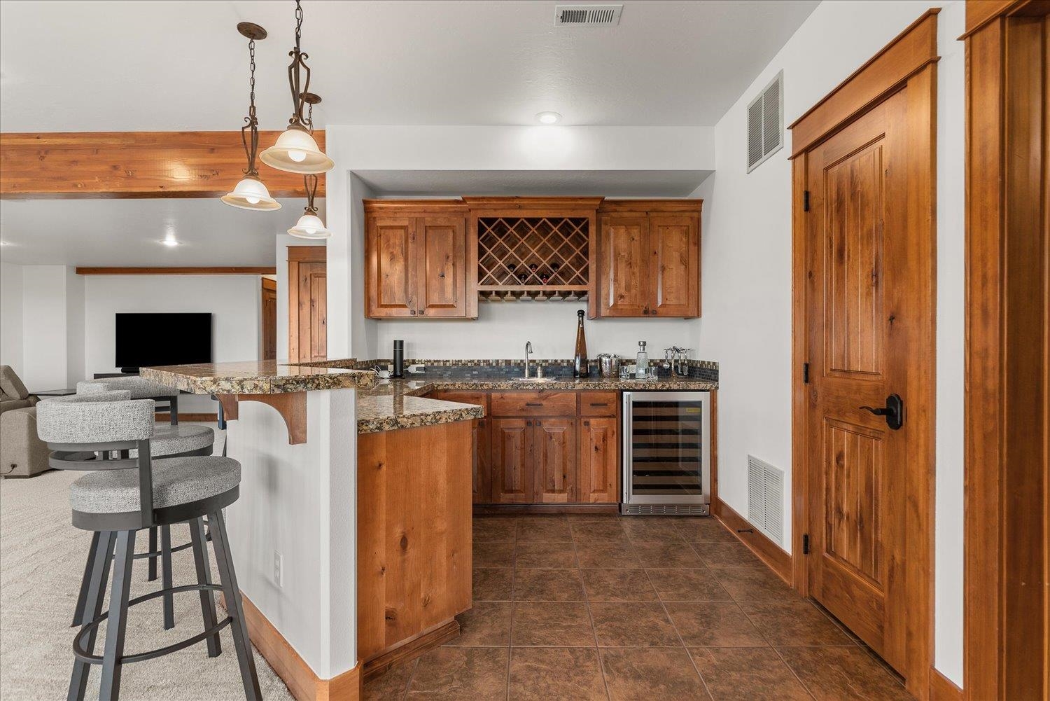 8924 E Clearview Ln - Photo 42