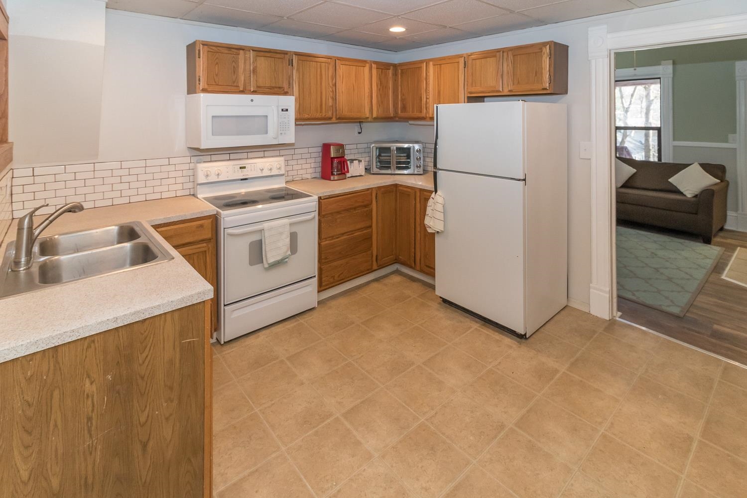 407 E 11th Ave - Photo 2