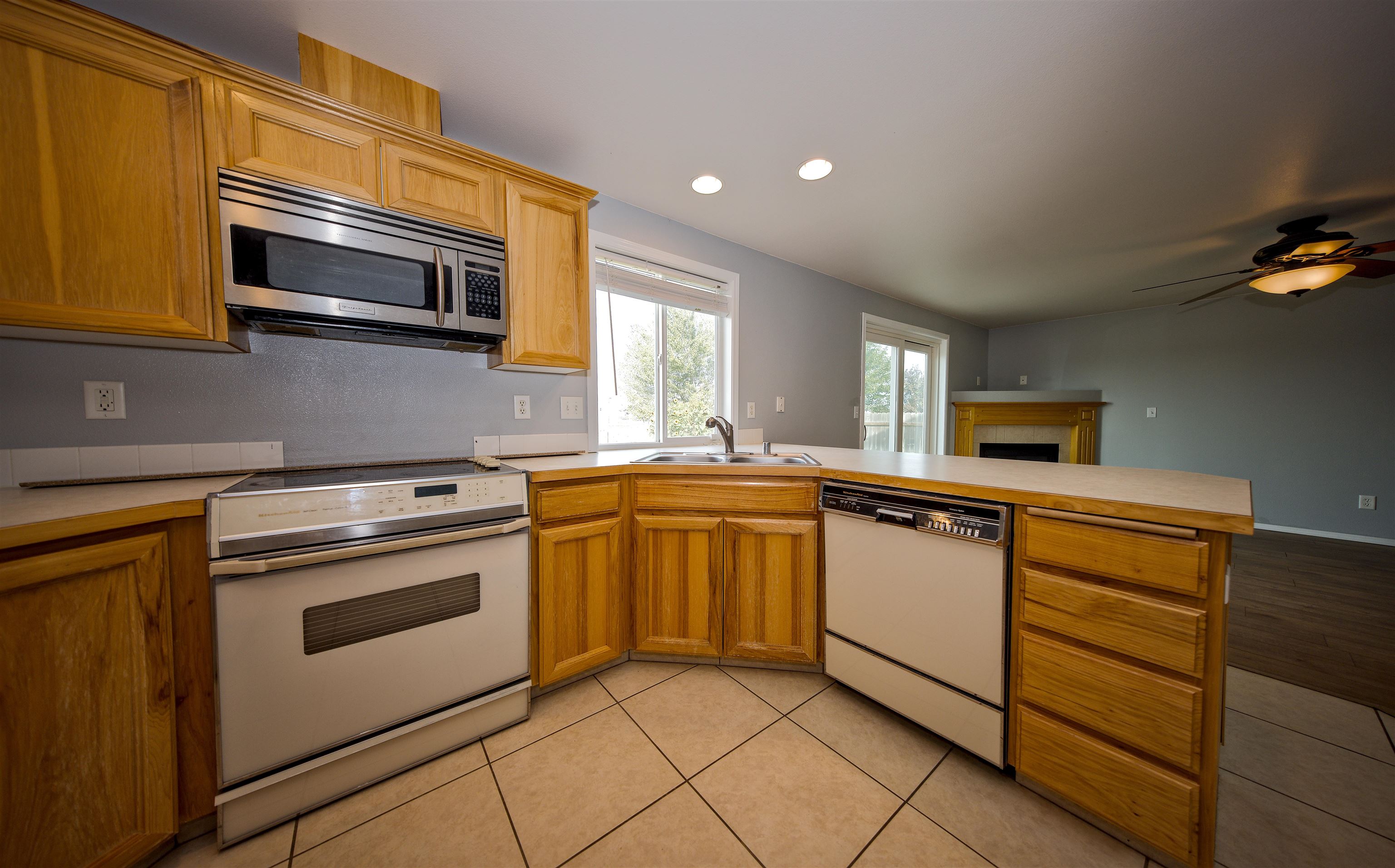 6816 S Lucas St - Photo 5