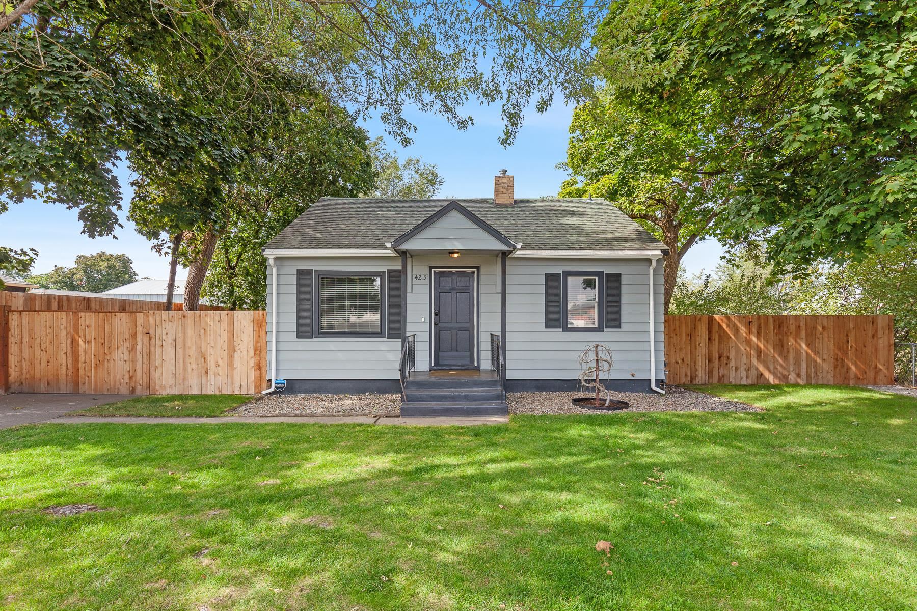 423 N Marguerite Rd - Photo 1