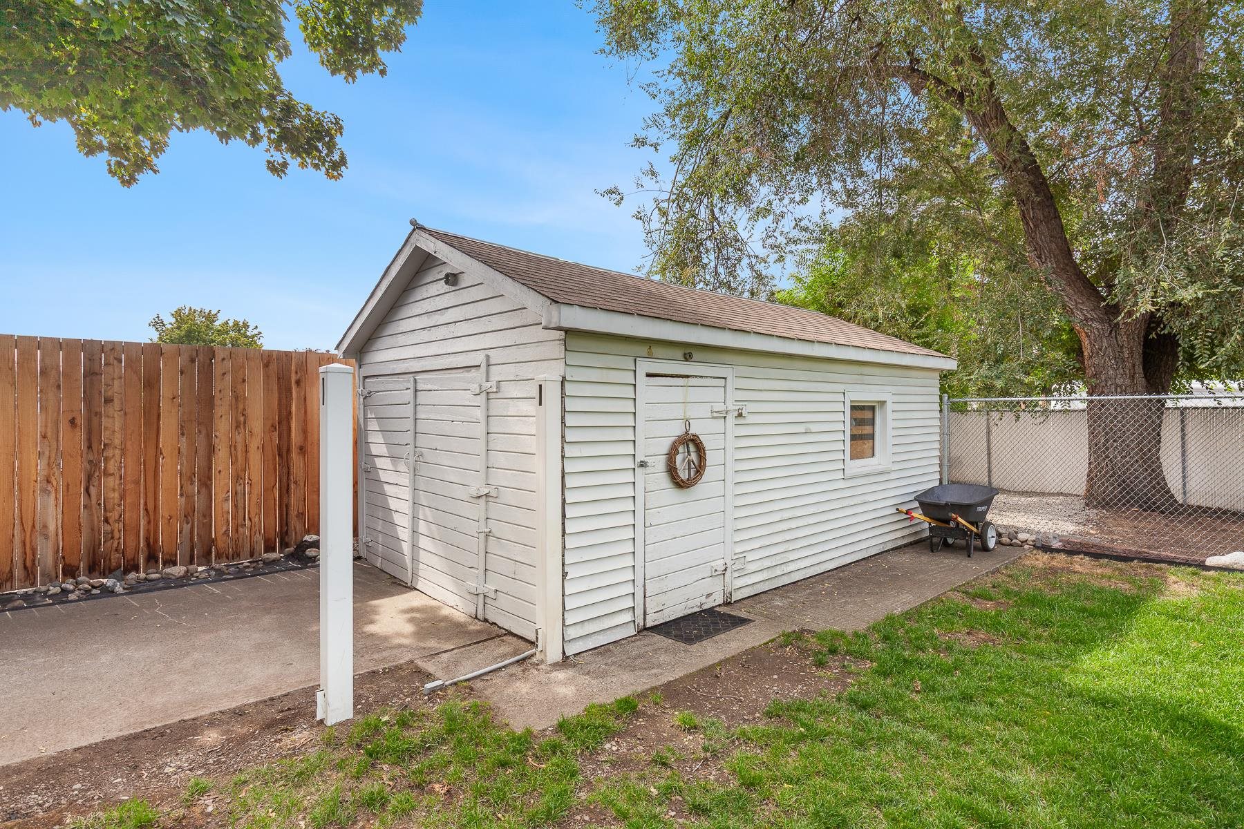 423 N Marguerite Rd - Photo 18