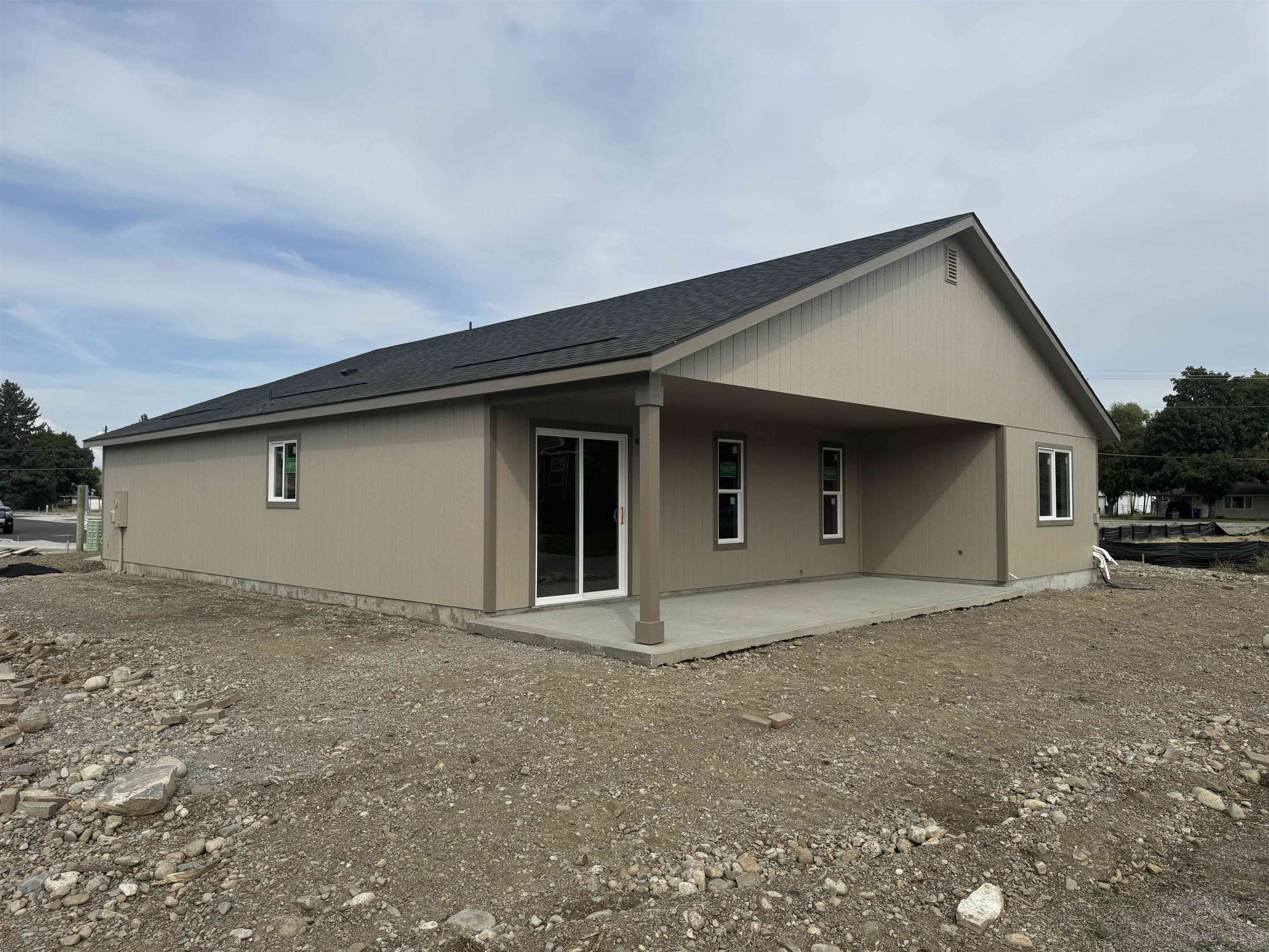 425 N Garvin Ct - Photo 4