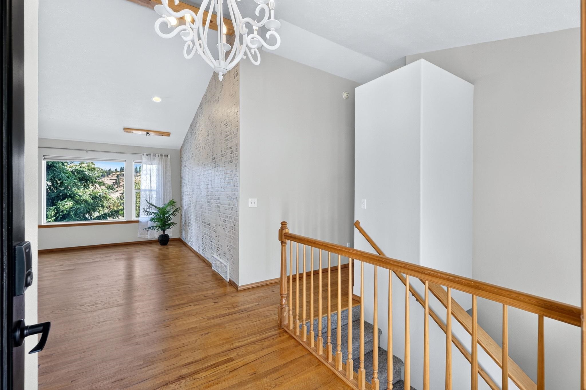1019 W BOLAN Ave - Photo 5
