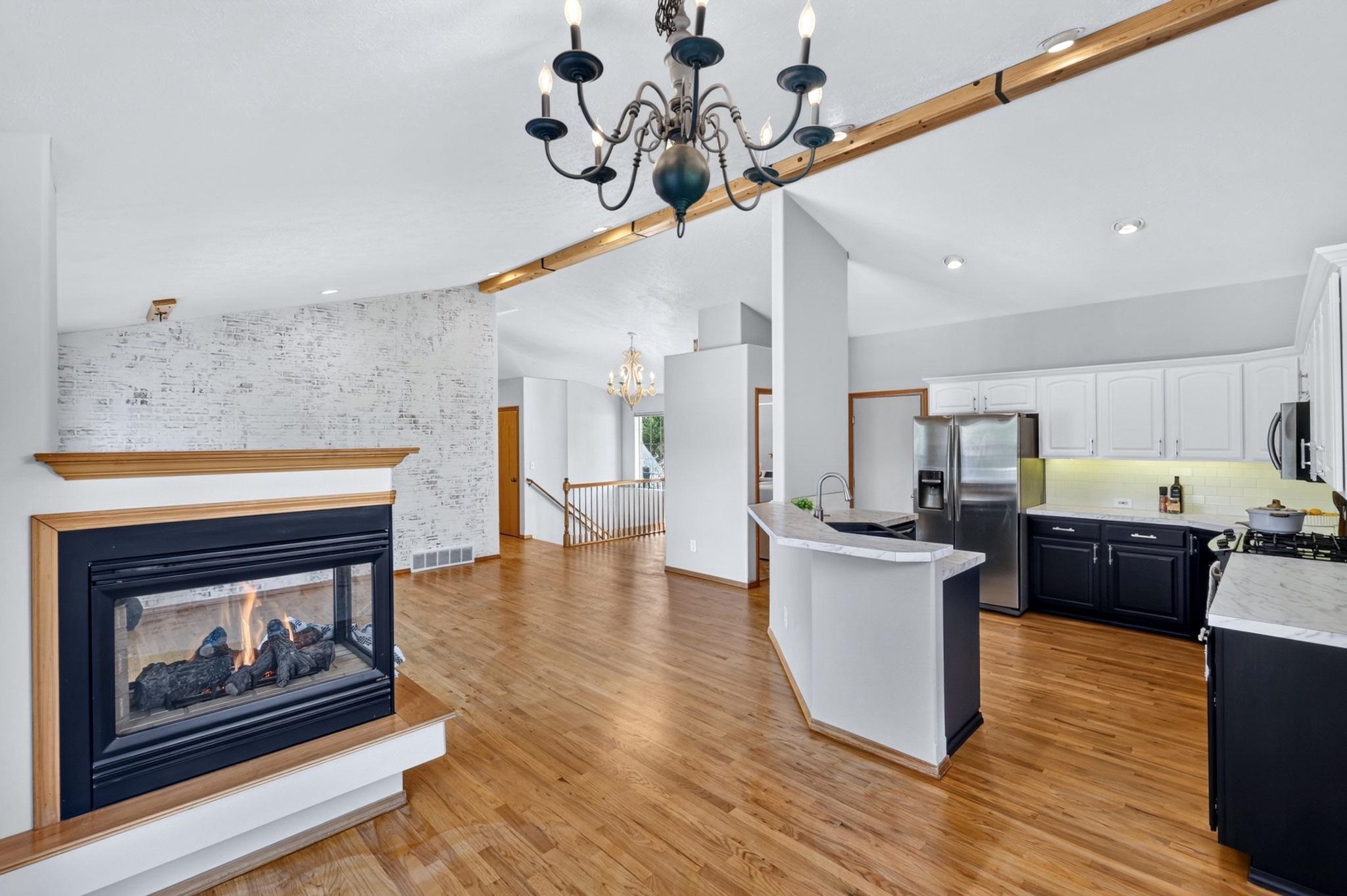 1019 W BOLAN Ave - Photo 8
