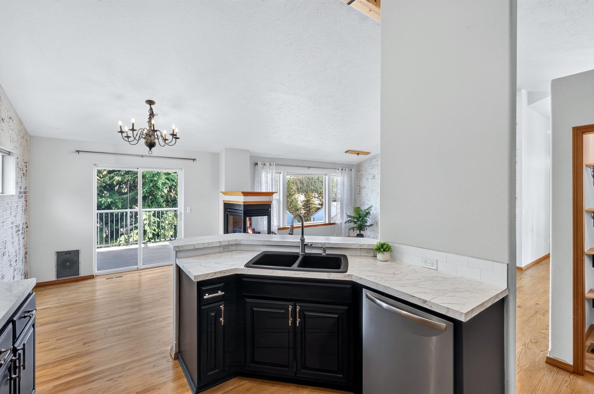 1019 W BOLAN Ave - Photo 11