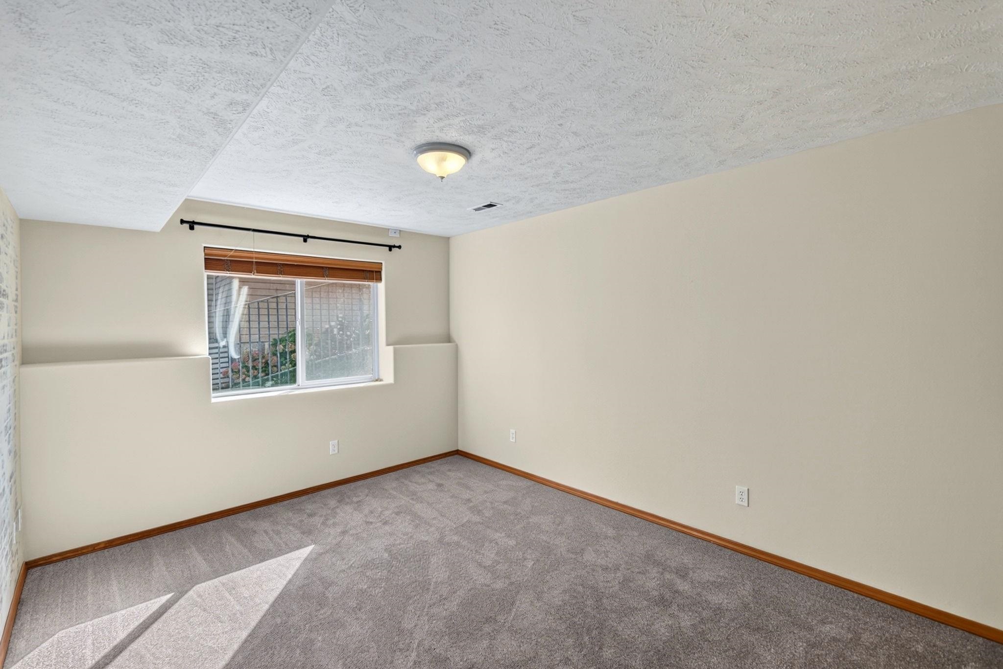 1019 W BOLAN Ave - Photo 26