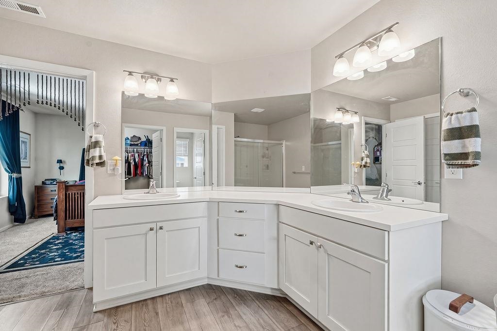 8434 W Sugar Ct - Photo 22