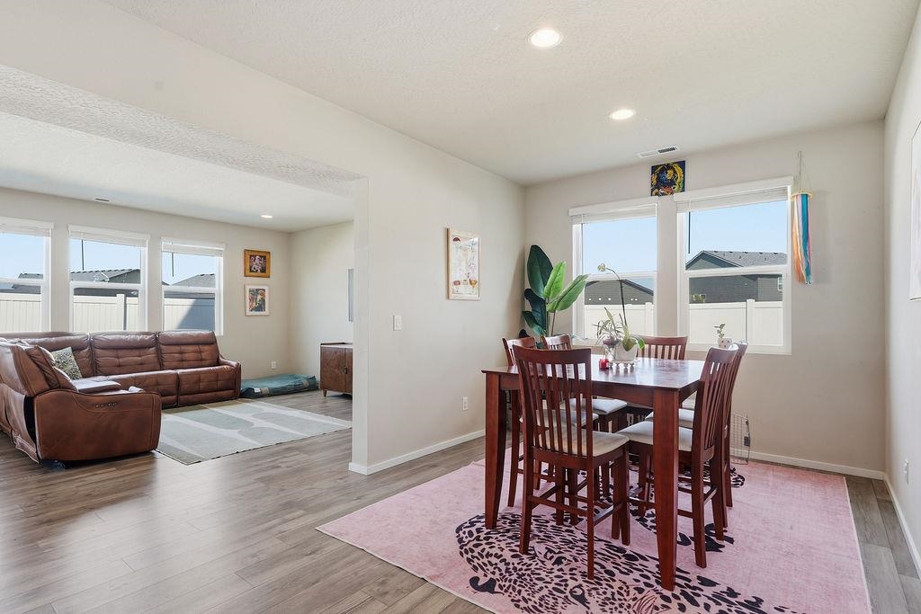 8434 W Sugar Ct - Photo 12