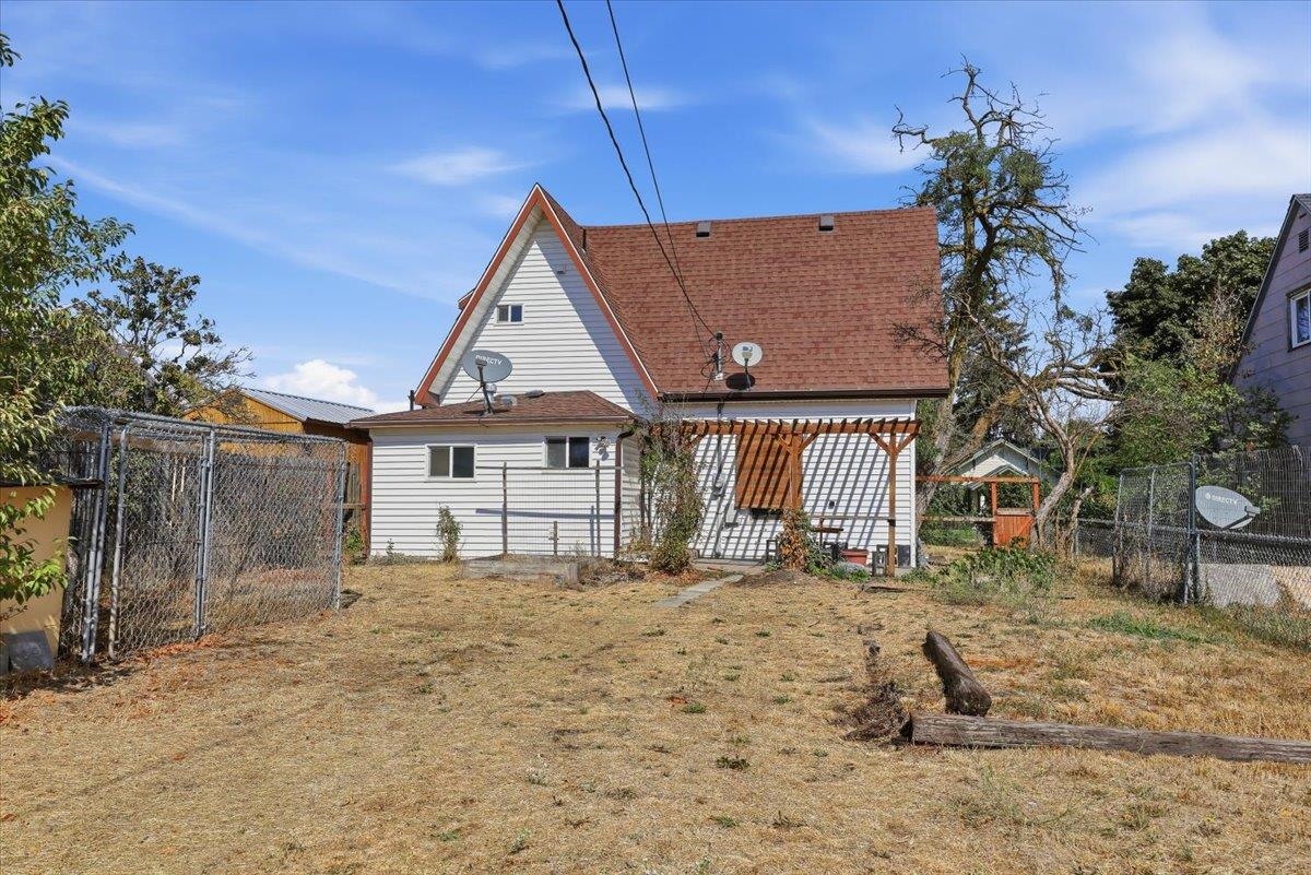 1712 E Queen Ave - Photo 24