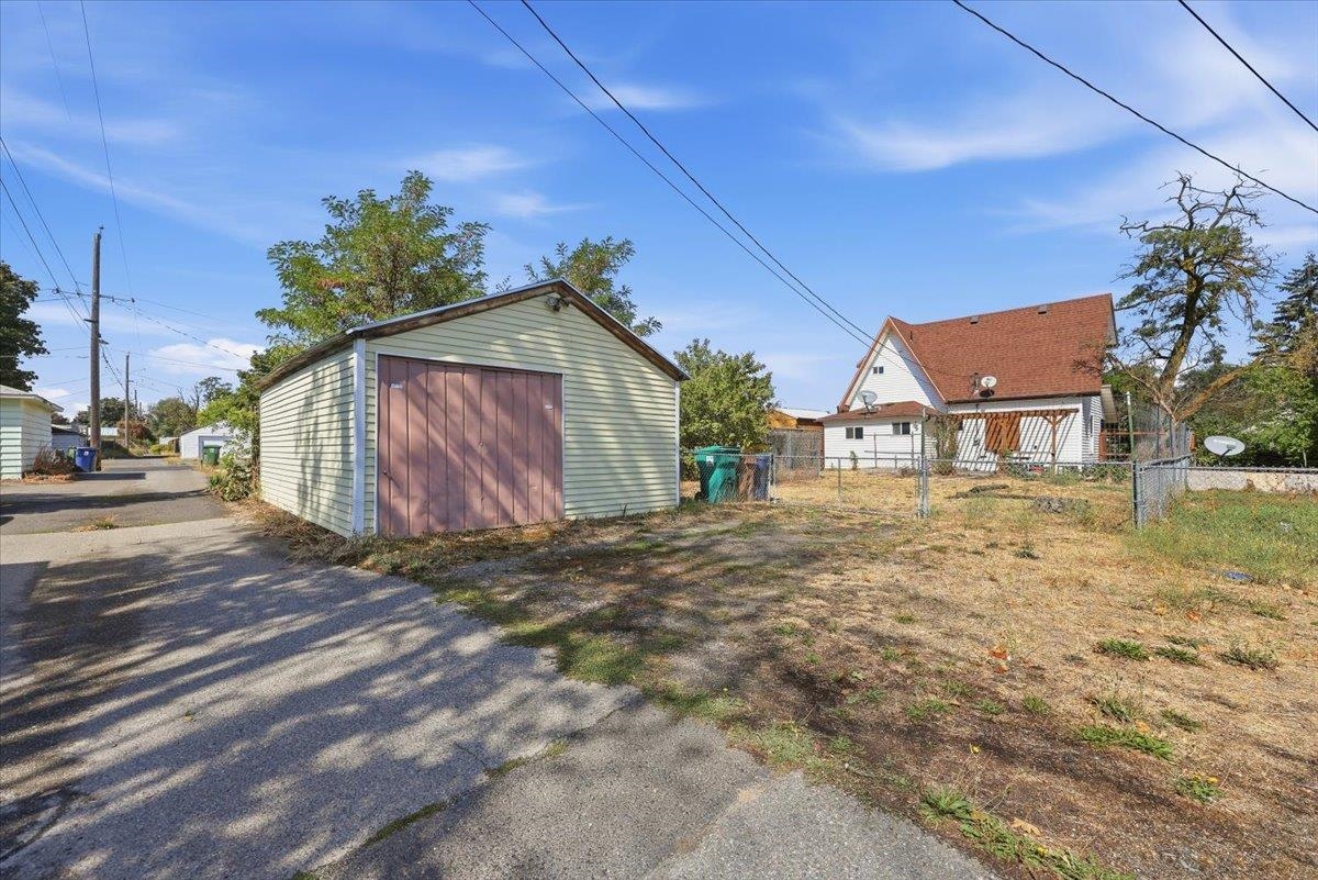 1712 E Queen Ave - Photo 28