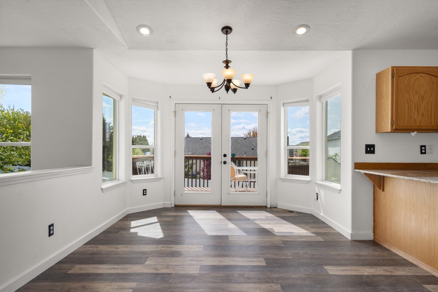 814 E Justin Ave - Photo 7