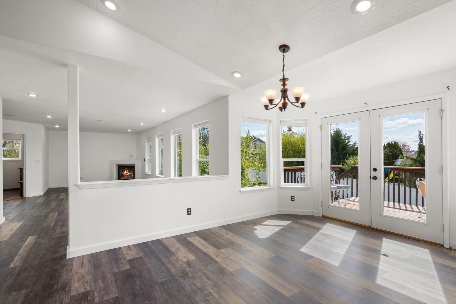 814 E Justin Ave - Photo 8