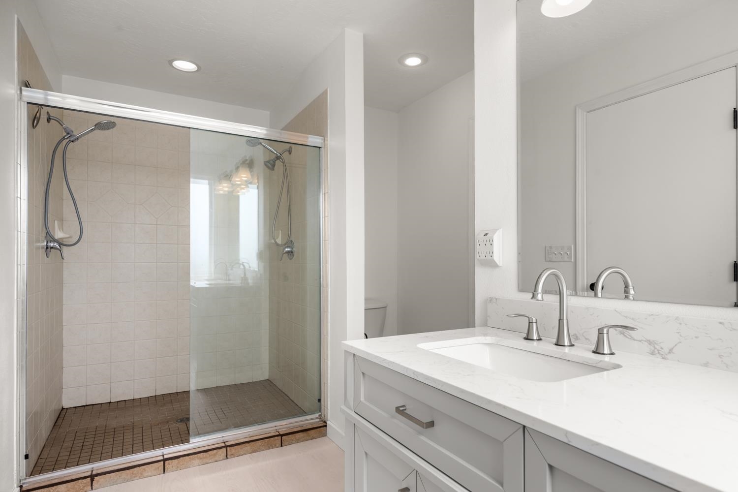 814 E Justin Ave - Photo 15
