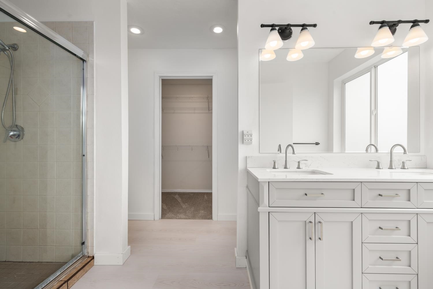 814 E Justin Ave - Photo 16