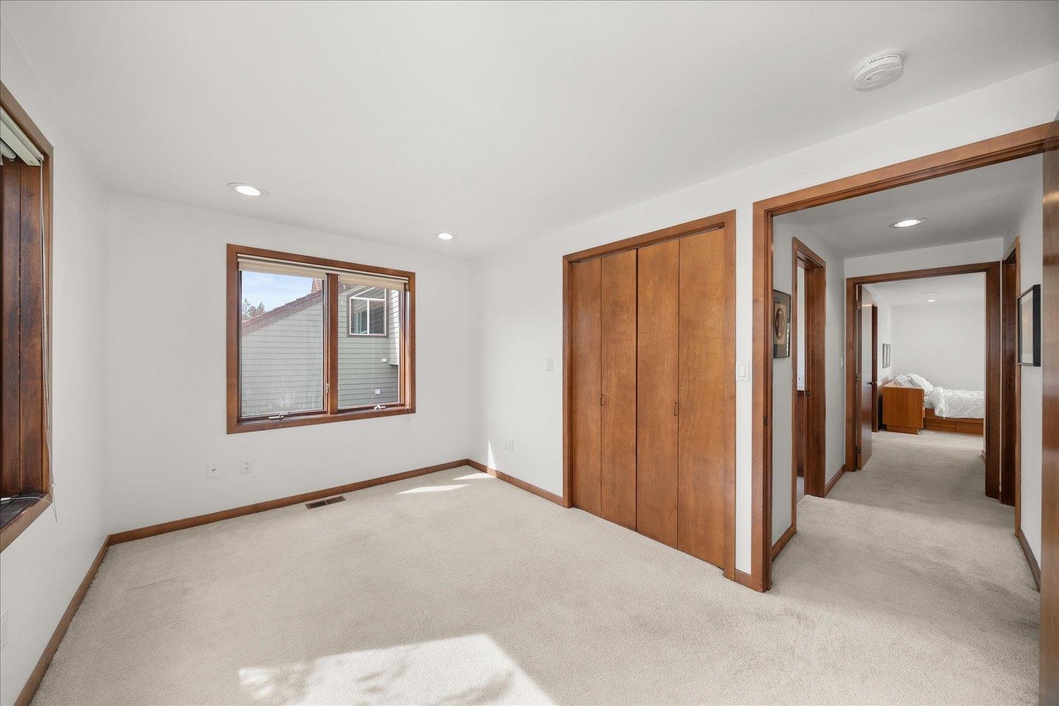 2039 S PARKWOOD Cir - Photo 18