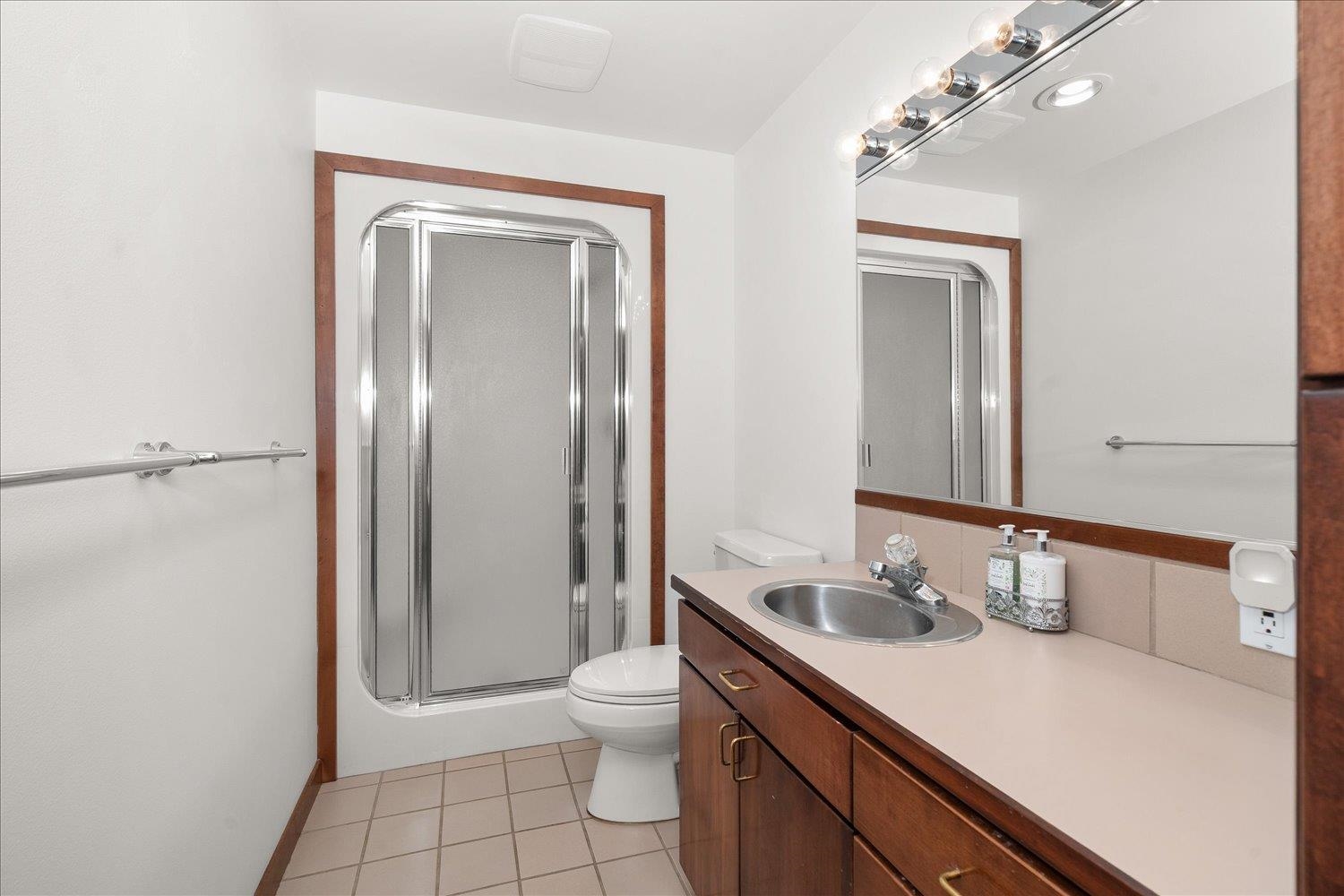 2039 S PARKWOOD Cir - Photo 22