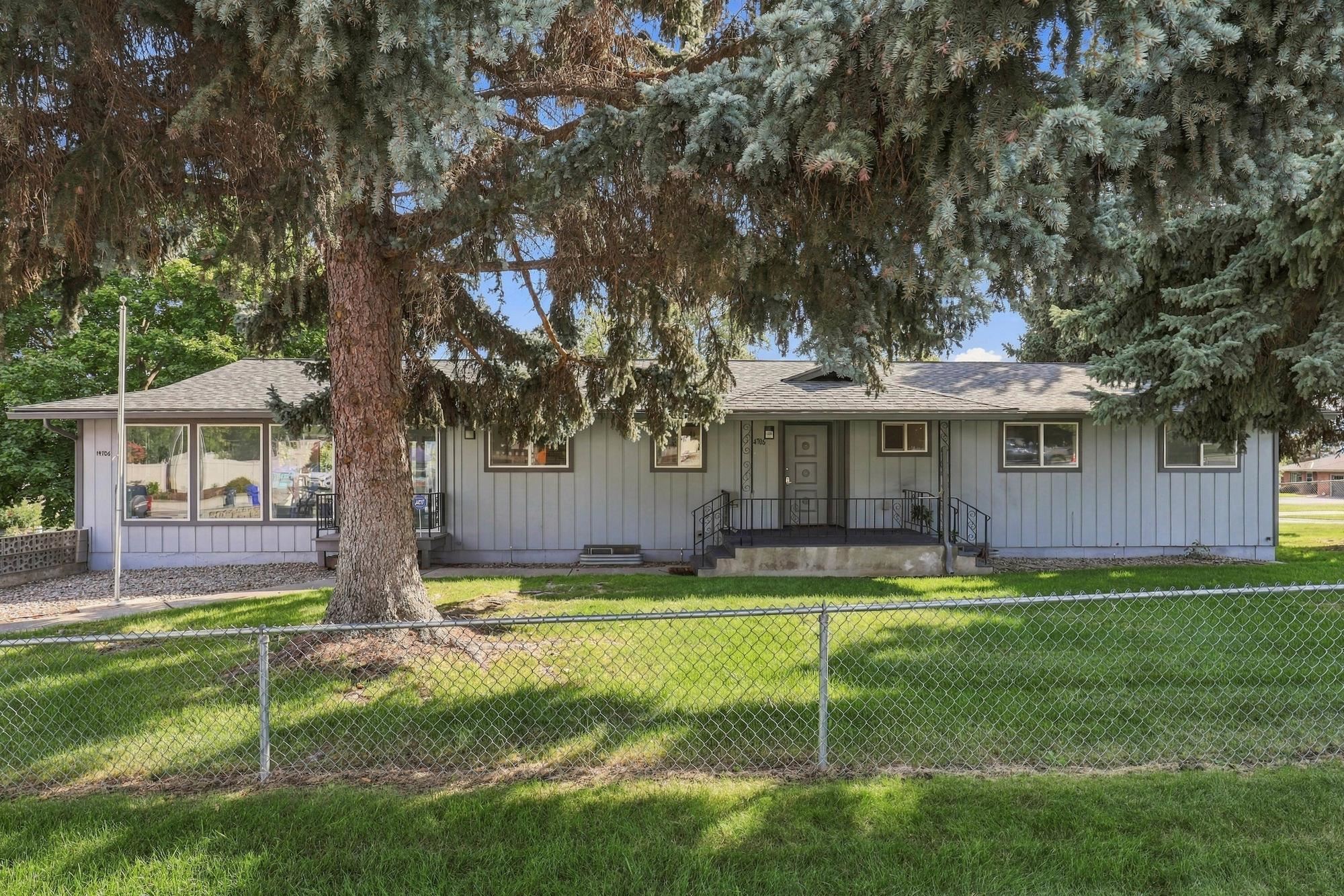 14706 E 24th Ave - Photo 7