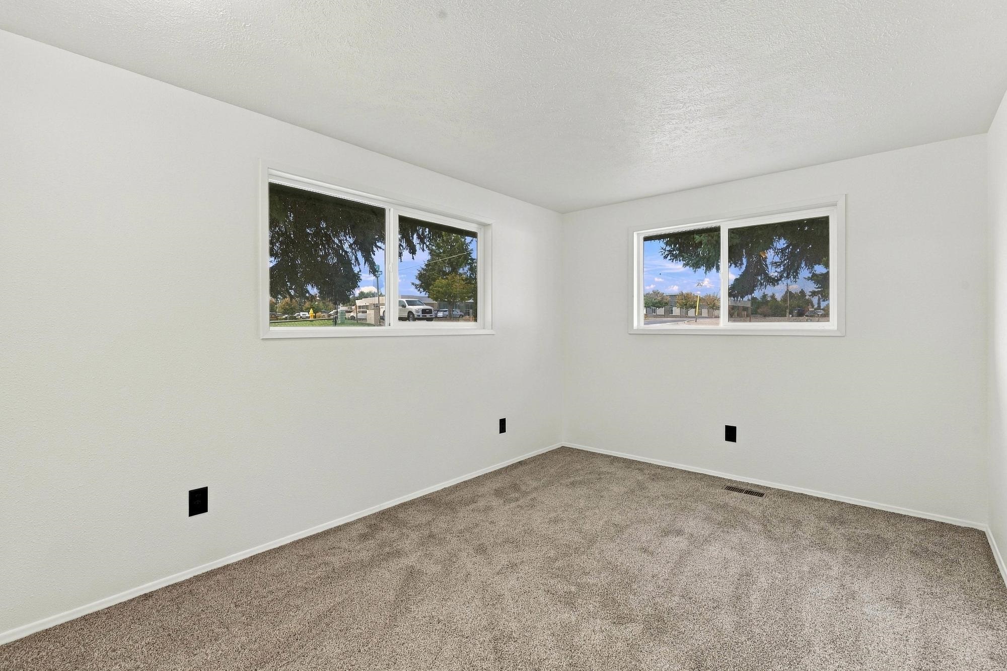 14706 E 24th Ave - Photo 18