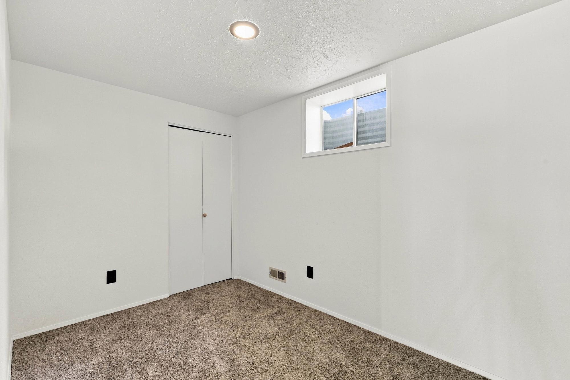 14706 E 24th Ave - Photo 25