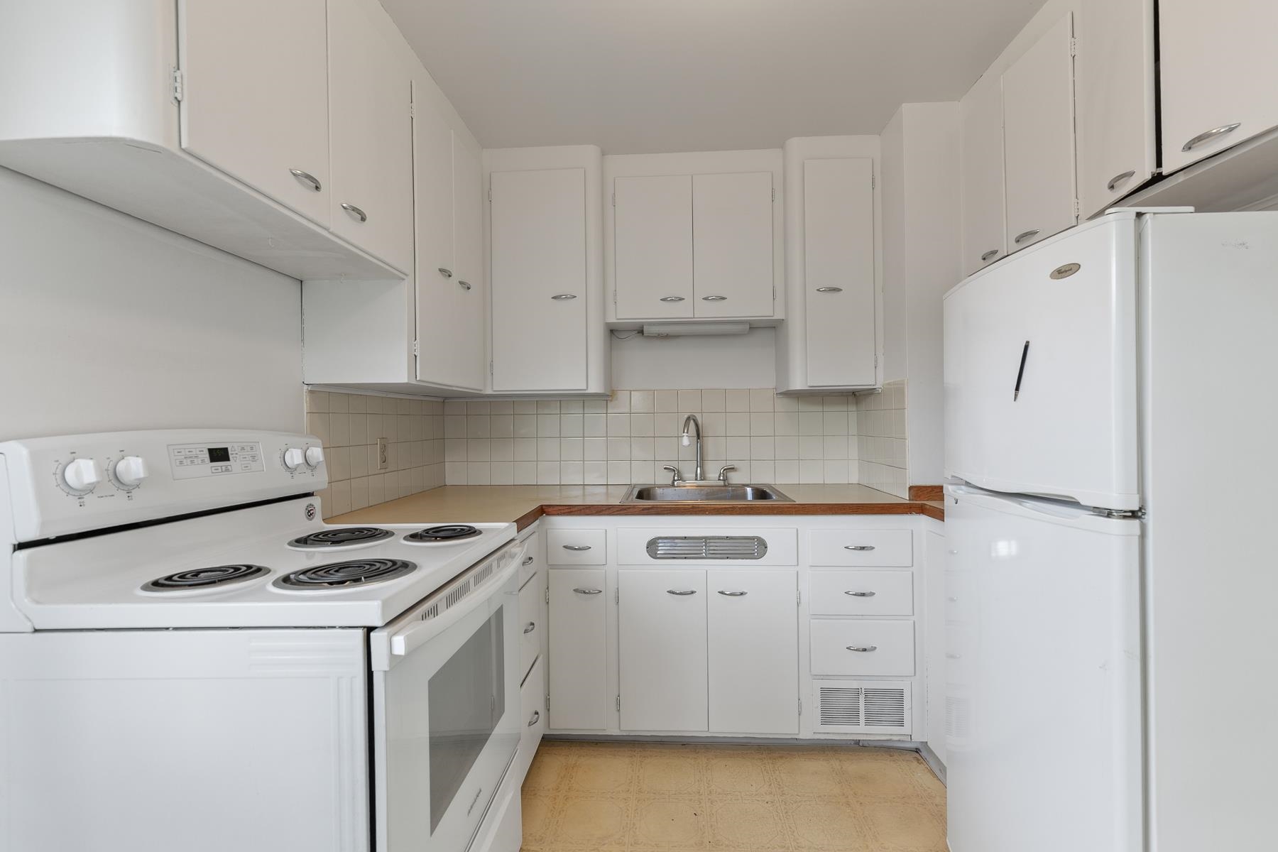 2412 W Wellesley Ave - Photo 7