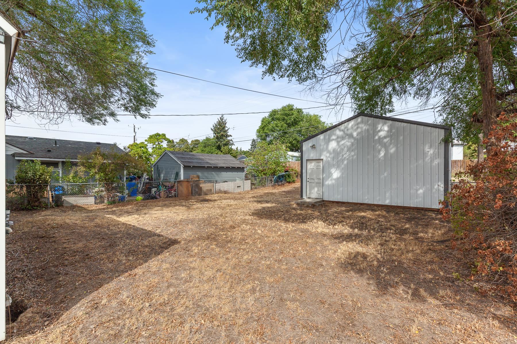 2412 W Wellesley Ave - Photo 17