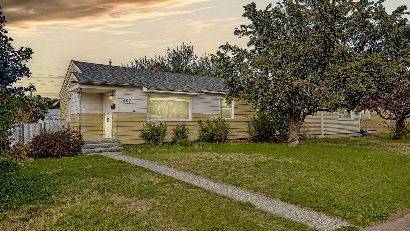 3507 E Jackson Ave - Photo 1