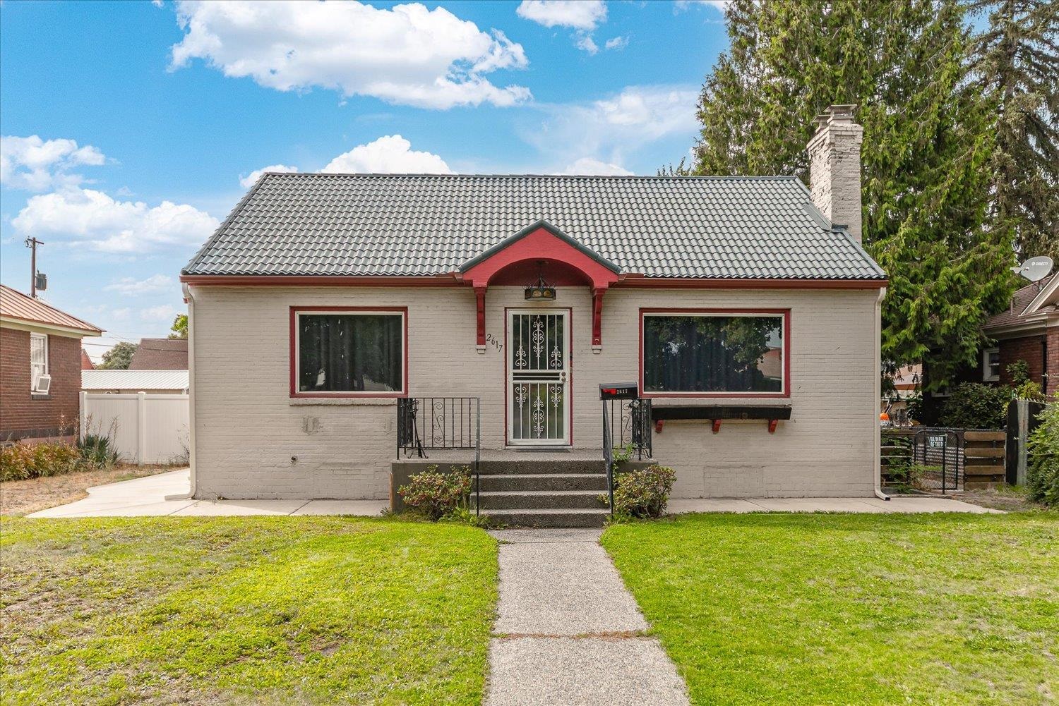 2617 N Atlantic St - Photo 1
