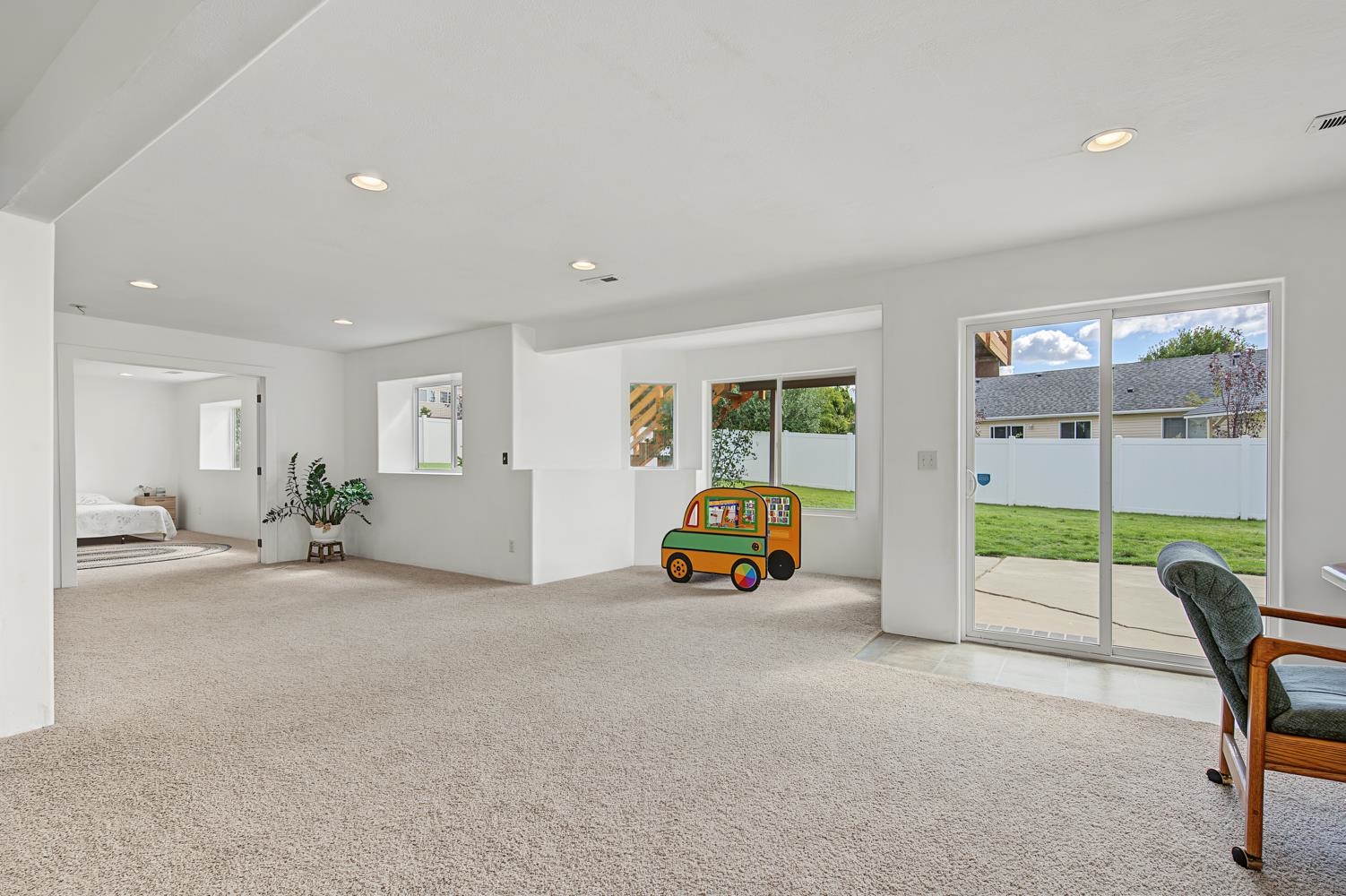 814 E Justin Ave - Photo 20