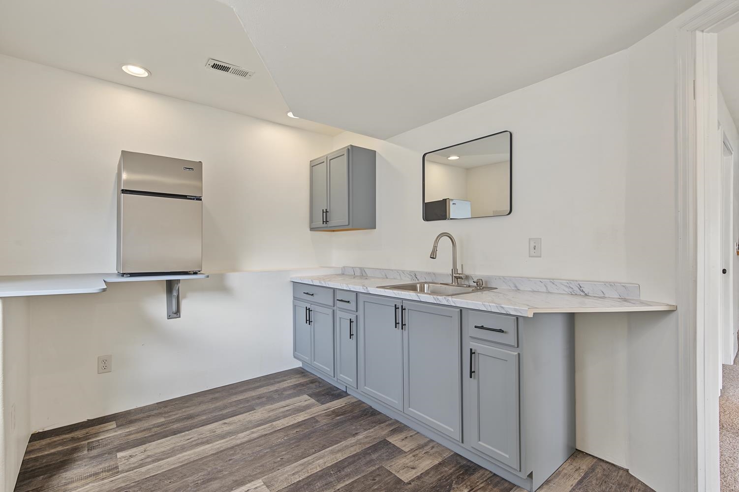 814 E Justin Ave - Photo 22