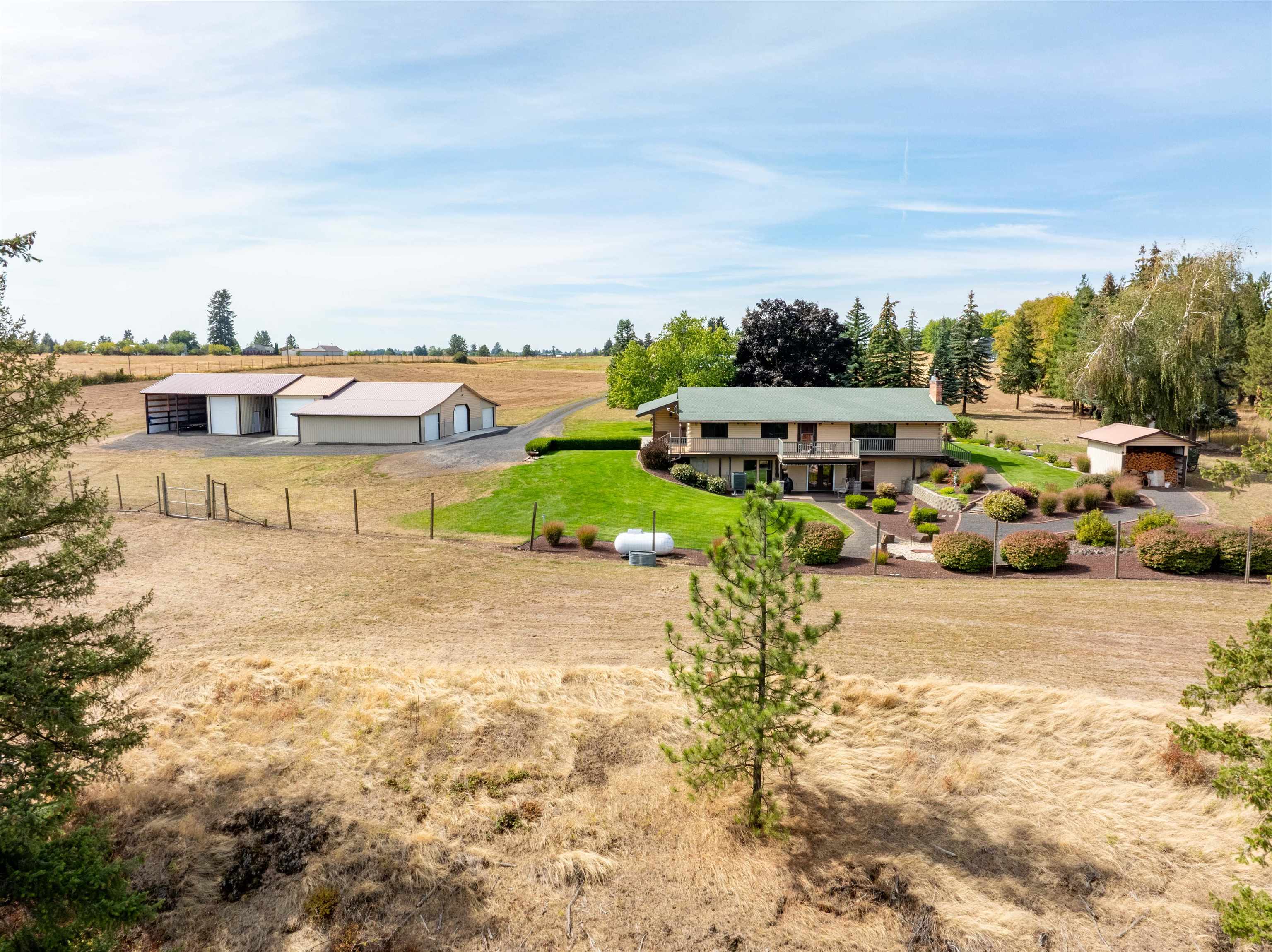 19102 N Sands Rd - Photo 2