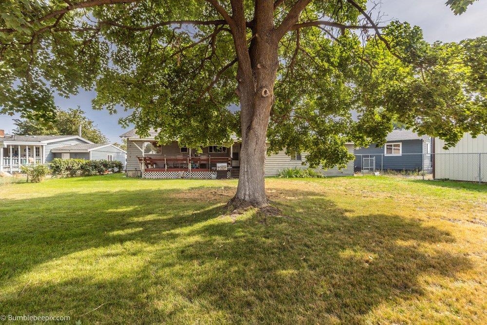 2111 N Sycamore St - Photo 25