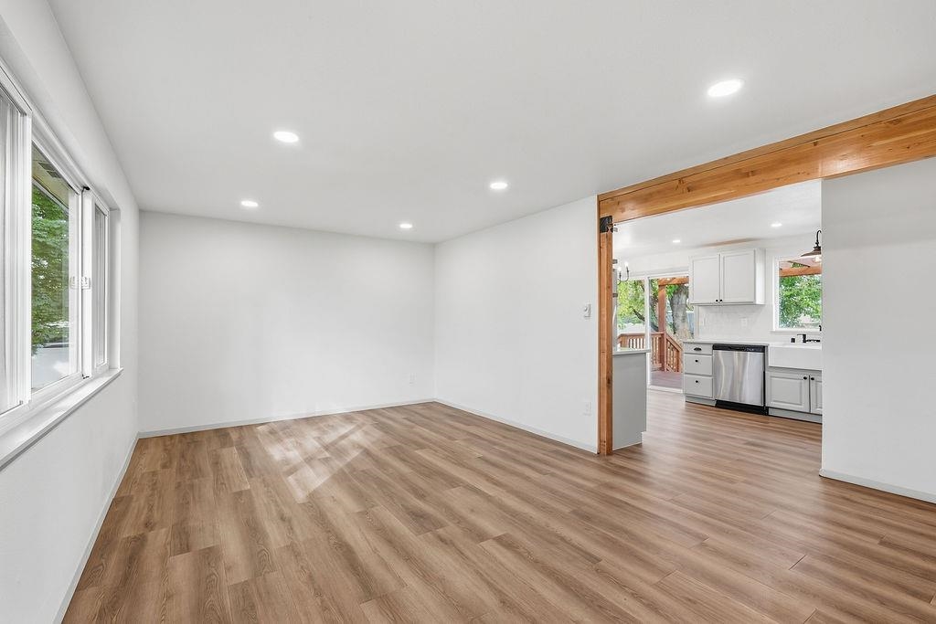 25921 E Olympic Ave - Photo 3